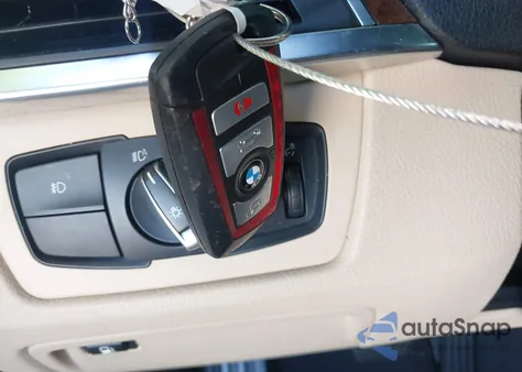 2017 BMW 330E Iperformance z USA, uszkodzony, nr VIN WBA8E1C3XHA156551